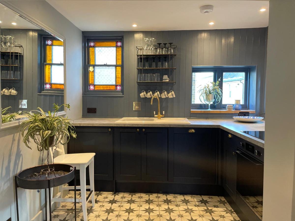 Fabulous Apartment Seconds From Beach By Whitstable-Holidays, Pudding Pan Eksteriør billede
