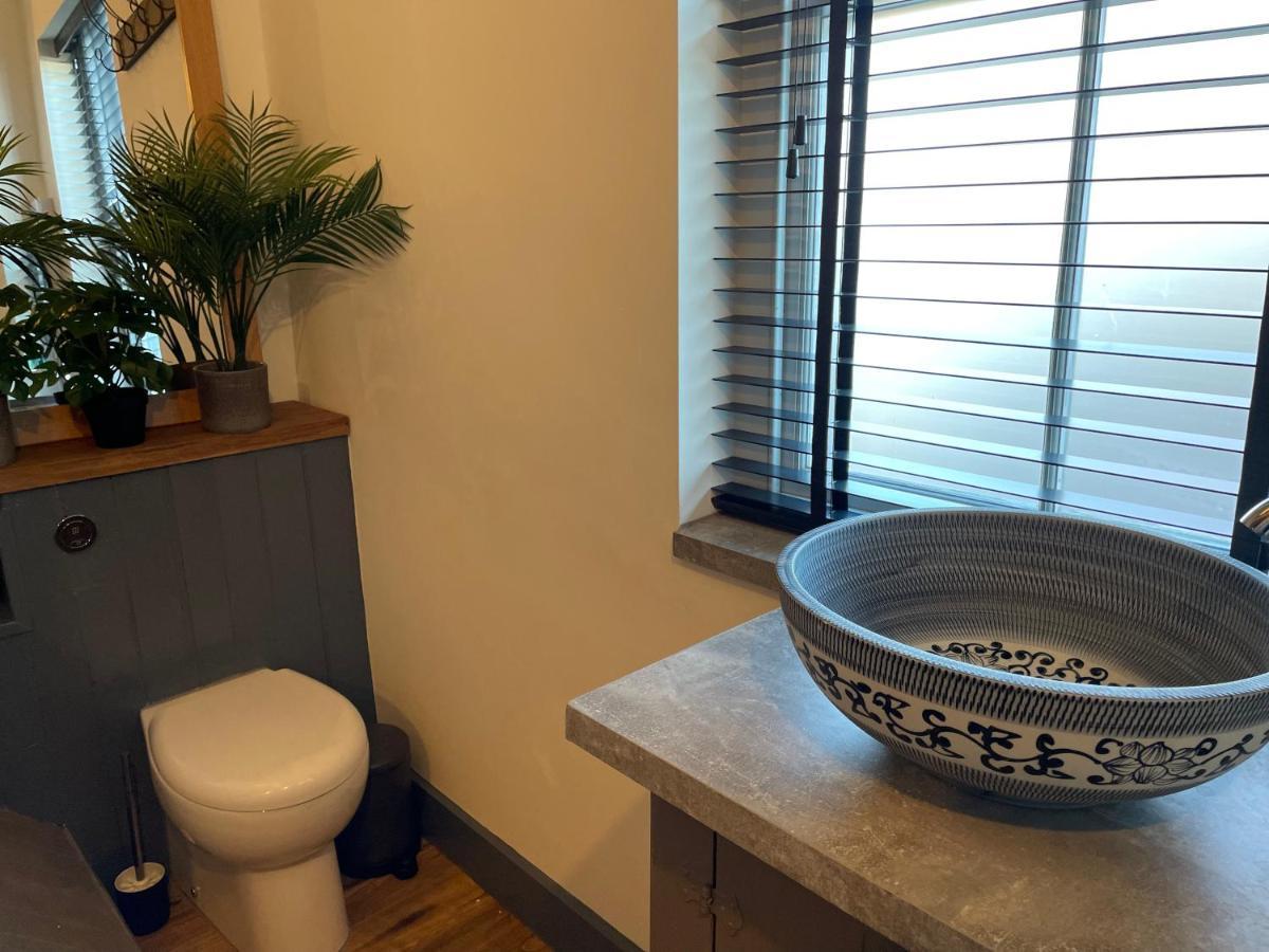 Fabulous Apartment Seconds From Beach By Whitstable-Holidays, Pudding Pan Eksteriør billede